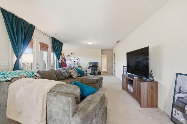 2127 Plymouth Road, Manhattan, KS 66503