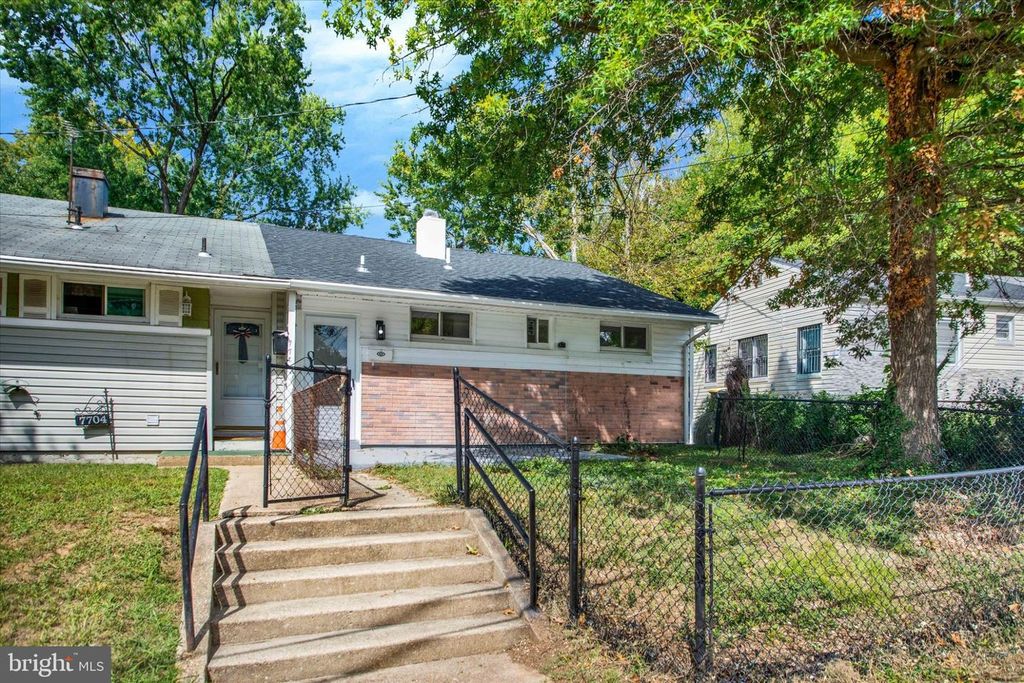 7706 OXMAN RD, Landover, MD 20785