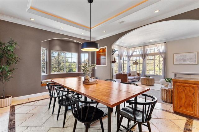 6081 Malcom Ln, Penngrove, CA 94951