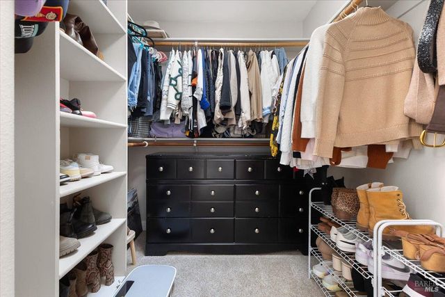 6081 Malcom Ln, Penngrove, CA 94951