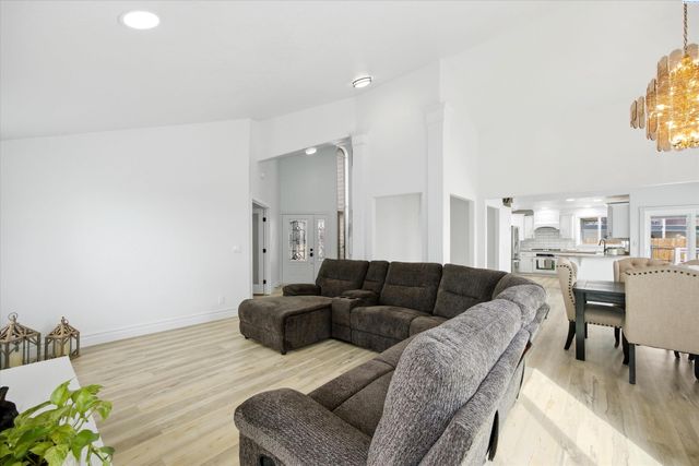 4104 Horizon Dr, Pasco, WA 99301