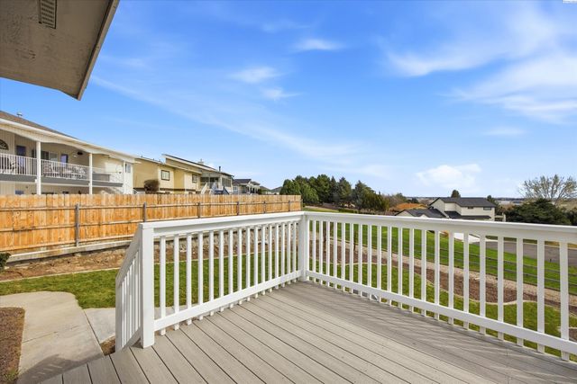 4104 Horizon Dr, Pasco, WA 99301