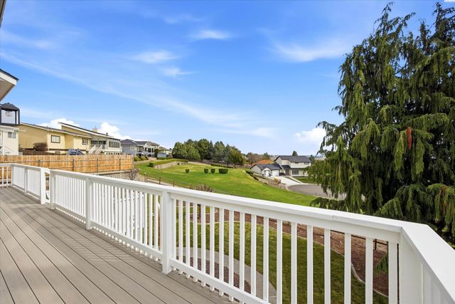 4104 Horizon Dr, Pasco, WA 99301