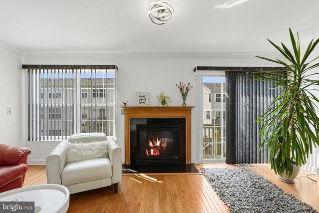 1007 MOORE RD, West Deptford, NJ 08086