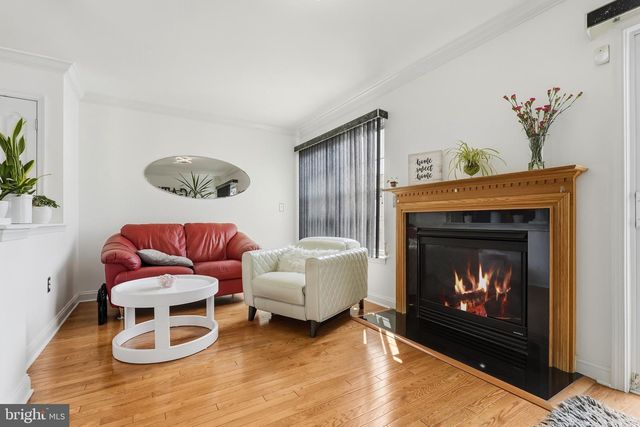 1007 MOORE RD, West Deptford, NJ 08086