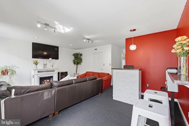 1007 MOORE RD, West Deptford, NJ 08086