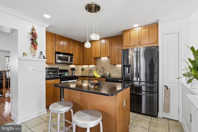 1007 MOORE RD, West Deptford, NJ 08086