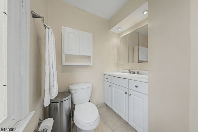 135 W Mountain Rd, Sparta Twp., NJ 07871