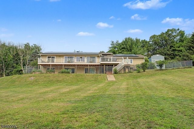 135 W Mountain Rd, Sparta Twp., NJ 07871