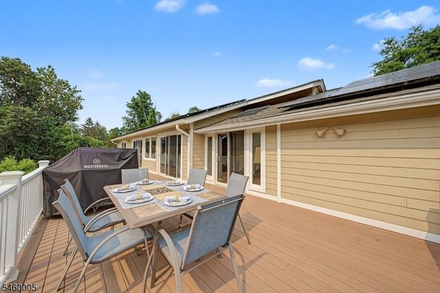 135 W Mountain Rd, Sparta Twp., NJ 07871