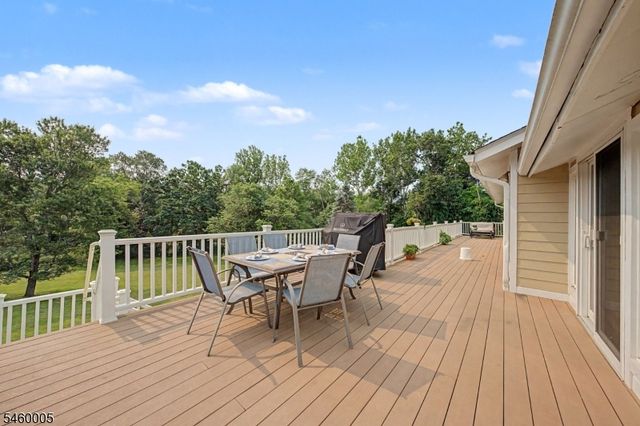 135 W Mountain Rd, Sparta Twp., NJ 07871