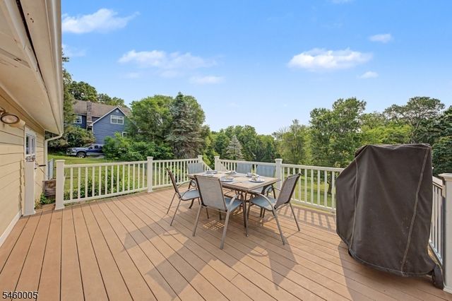 135 W Mountain Rd, Sparta Twp., NJ 07871
