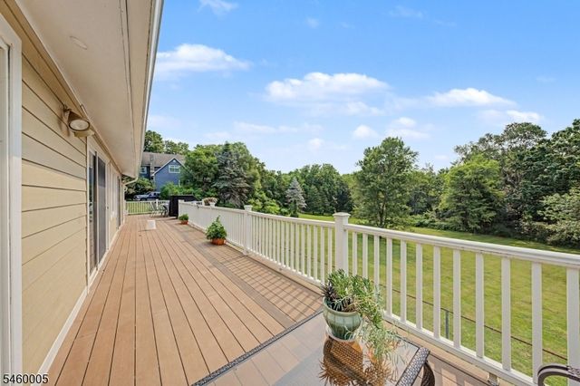 135 W Mountain Rd, Sparta Twp., NJ 07871