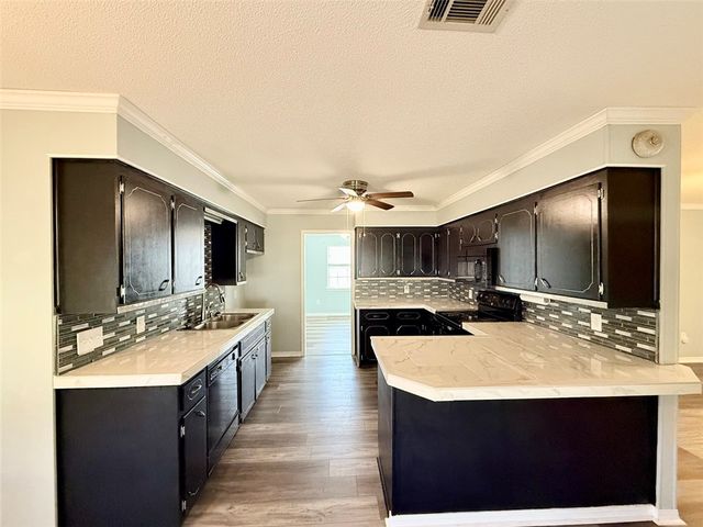 303 S Inglewood Avenue, Russellville, AR 72801