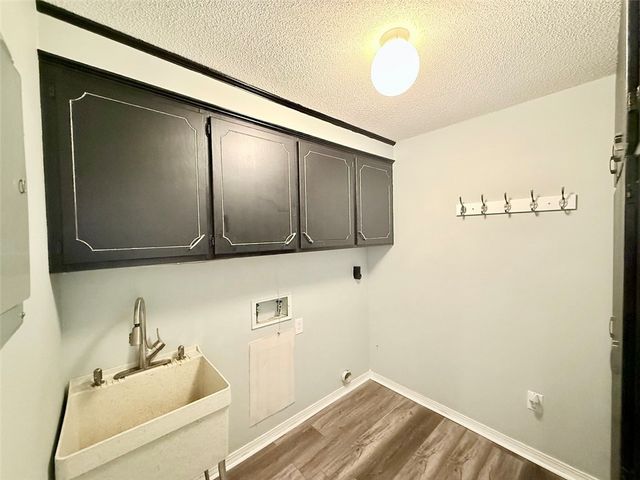 303 S Inglewood Avenue, Russellville, AR 72801