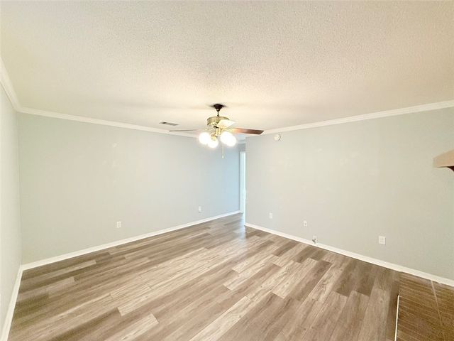 303 S Inglewood Avenue, Russellville, AR 72801