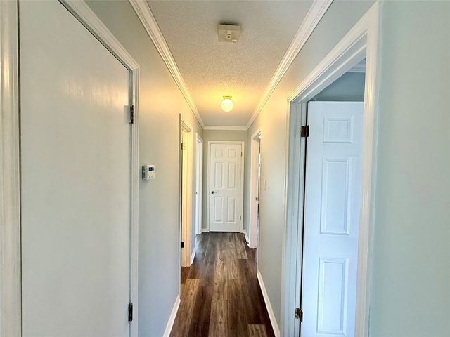 303 S Inglewood Avenue, Russellville, AR 72801