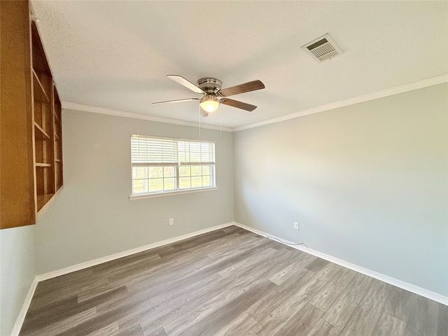 303 S Inglewood Avenue, Russellville, AR 72801