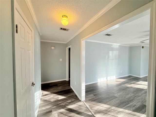 303 S Inglewood Avenue, Russellville, AR 72801