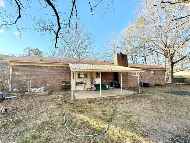 303 S Inglewood Avenue, Russellville, AR 72801