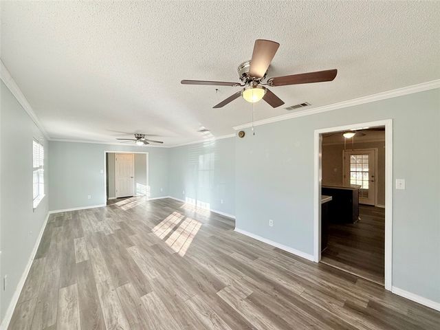 303 S Inglewood Avenue, Russellville, AR 72801