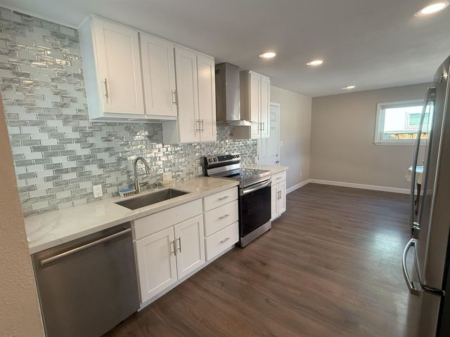 35345 Cabral Dr, Fremont, CA 94536