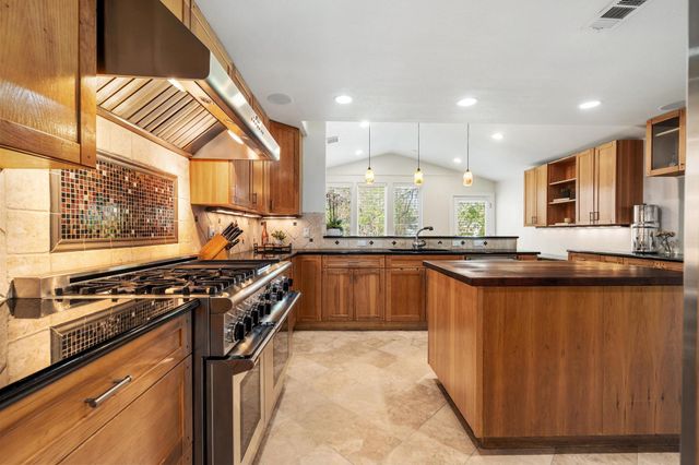 7504 Valley Dale DR, Austin, TX 78731