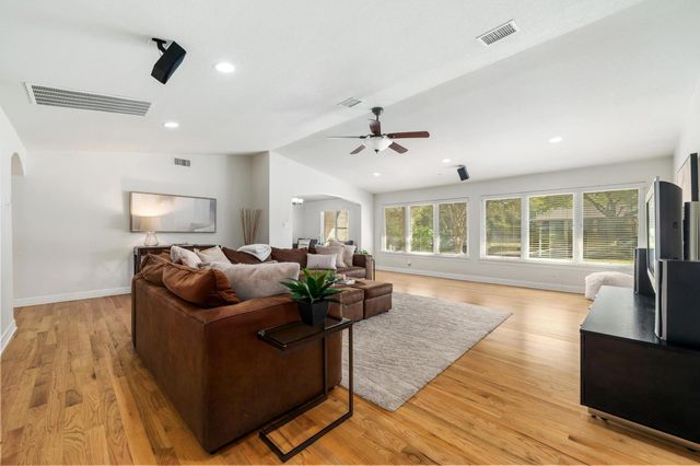 7504 Valley Dale DR, Austin, TX 78731