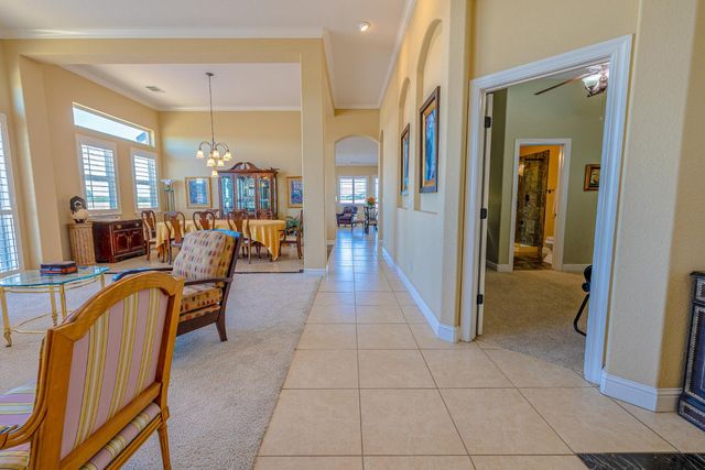 16551 N Manor Ln, Lodi, CA 95240