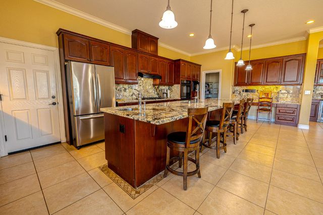 16551 N Manor Ln, Lodi, CA 95240