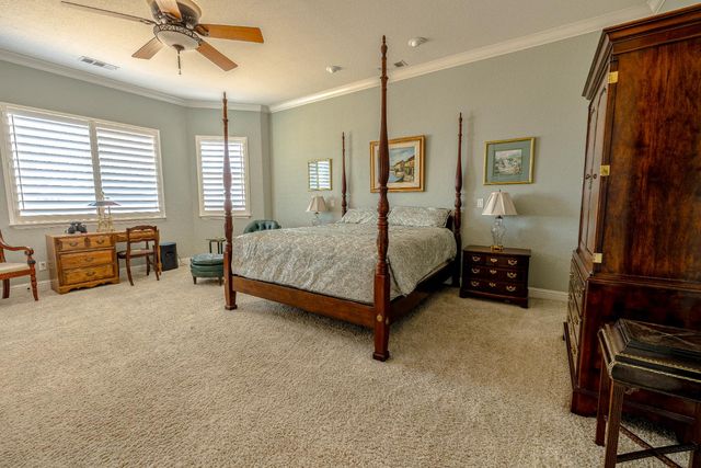 16551 N Manor Ln, Lodi, CA 95240