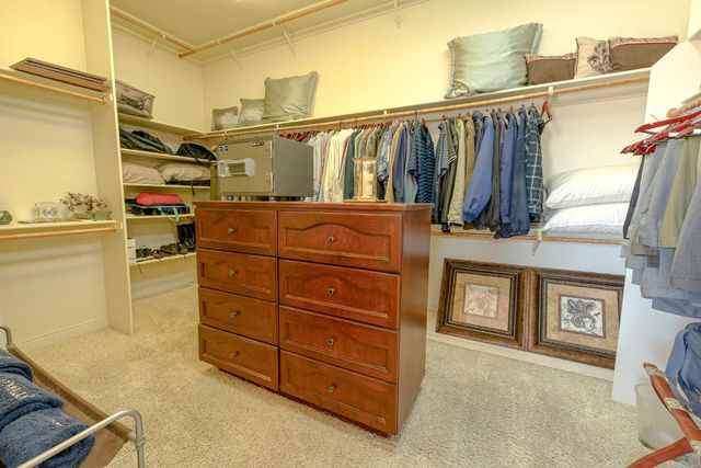 16551 N Manor Ln, Lodi, CA 95240