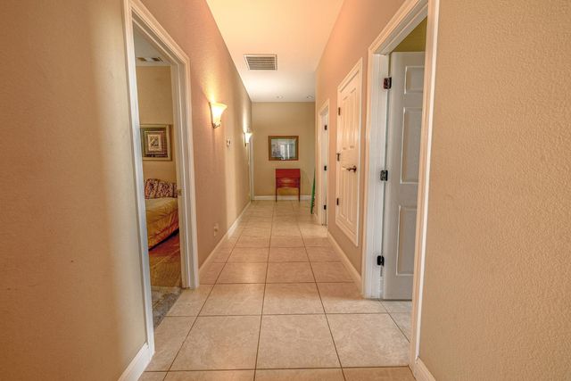 16551 N Manor Ln, Lodi, CA 95240