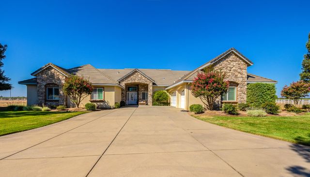 16551 N Manor Ln, Lodi, CA 95240