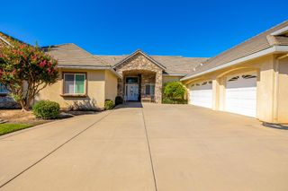 16551 N Manor Ln, Lodi, CA 95240
