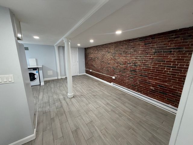 31 Chelsea Street B, Boston, MA 02128