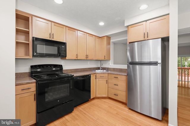 911 JOSHUA TREE CT, Owings Mills, MD 21117