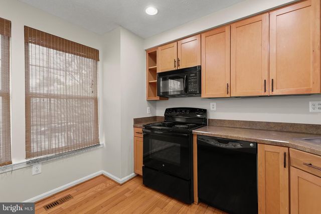 911 JOSHUA TREE CT, Owings Mills, MD 21117