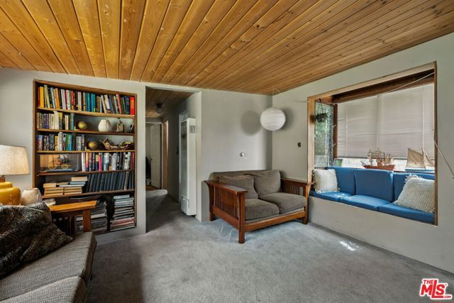 2186 Mar Vista Avenue, Altadena, CA 91001