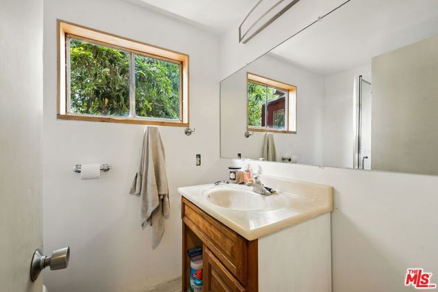 2186 Mar Vista Avenue, Altadena, CA 91001