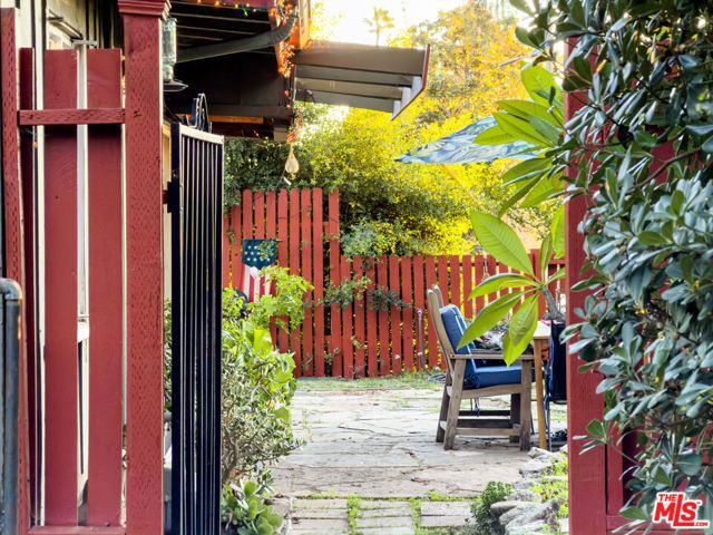 2186 Mar Vista Avenue, Altadena, CA 91001