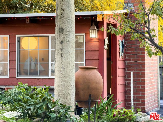 2186 Mar Vista Avenue, Altadena, CA 91001