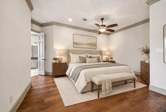 25 Club Oak Court, Kingwood, TX 77339