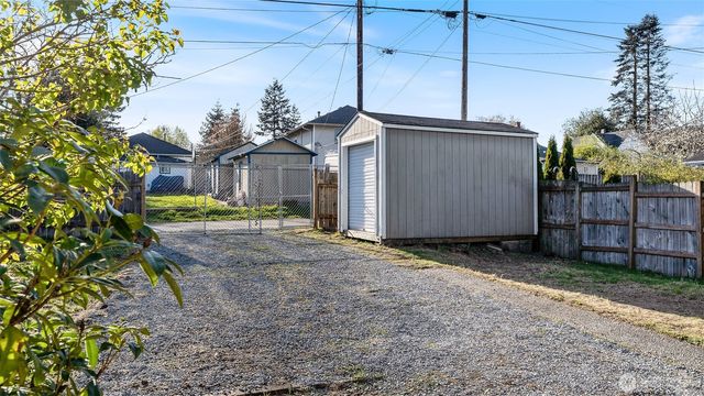 2520 Chestnut Street, Everett, WA 98201