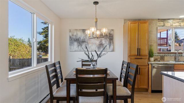 2520 Chestnut Street, Everett, WA 98201