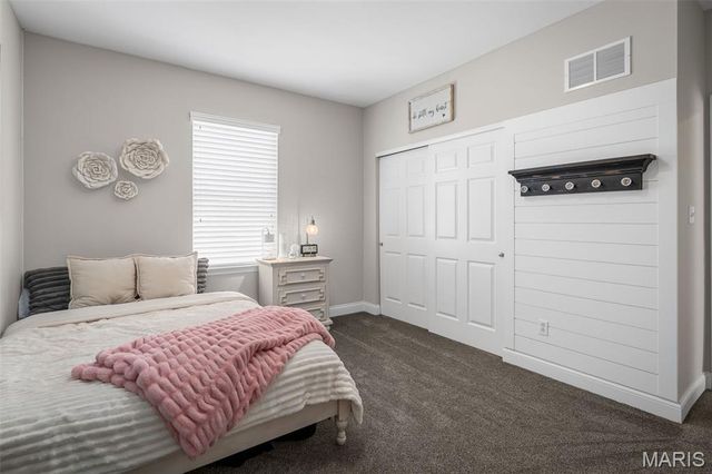 526 Elm Creek Drive, Wentzville, MO 63385