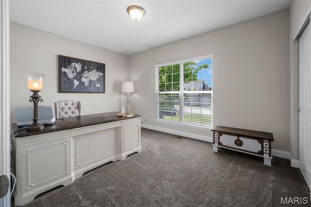 526 Elm Creek Drive, Wentzville, MO 63385