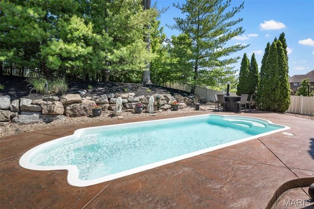526 Elm Creek Drive, Wentzville, MO 63385