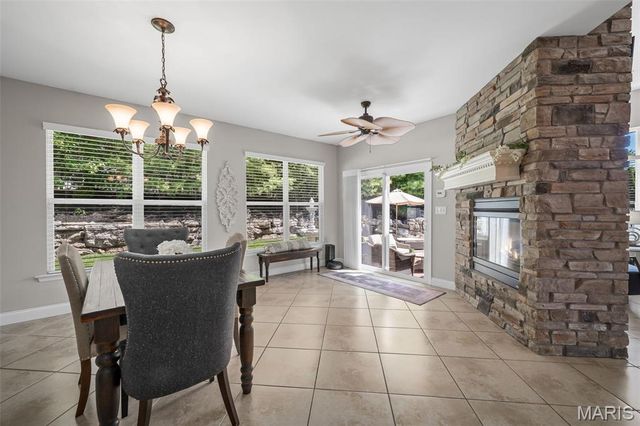 526 Elm Creek Drive, Wentzville, MO 63385