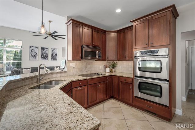 526 Elm Creek Drive, Wentzville, MO 63385